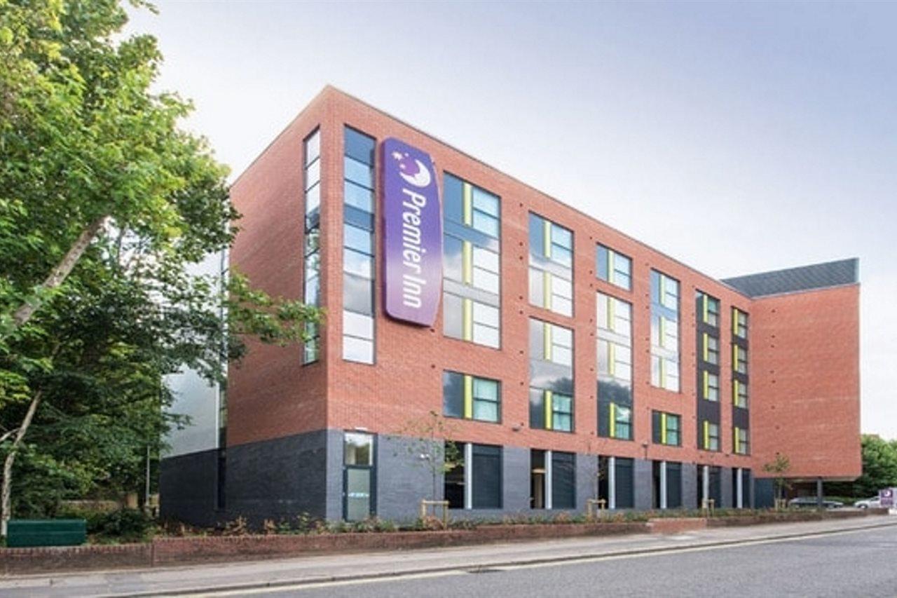 Premier Inn Chelmsford City Centre エクステリア 写真